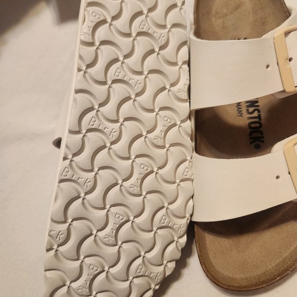 Birkenstock Cream Sandals with Buckles - Picture 3 of 3